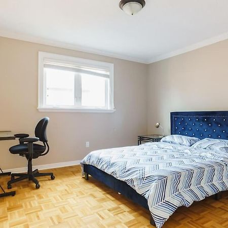 Beautiful Home 4 Bed, 3 Bath, Garage, Backyard! Mississauga Luaran gambar